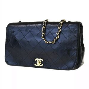 Chanel CC Logo Matelasse Vintage Shoulder Bag